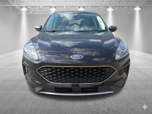 Used 2022 Ford Escape SE FWD image 3