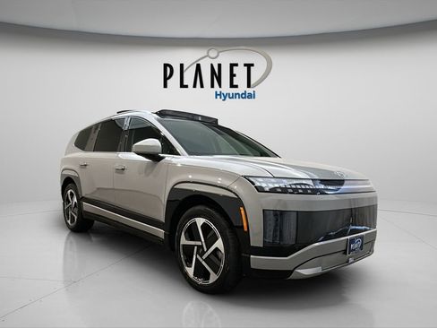 New 2026 Hyundai Ioniq 9 Limited image 1