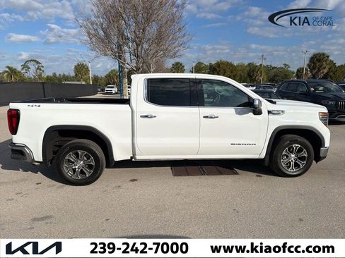 Used 2026 GMC Sierra 1500 SLT image 1