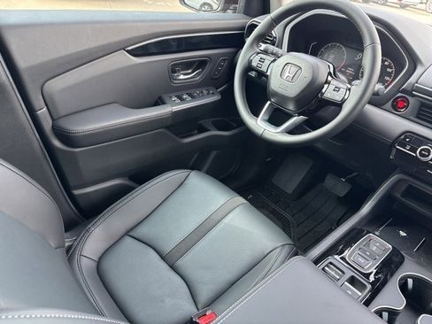 New 2025 Honda Pilot EX-L image 12