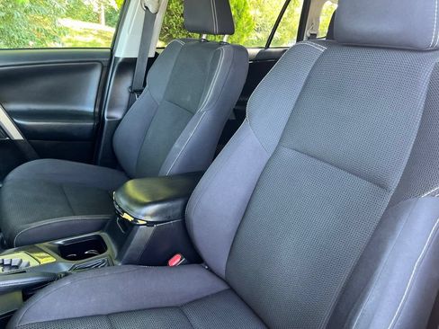 Used 2018 Toyota RAV4 Adventure AWD/4WD image 4