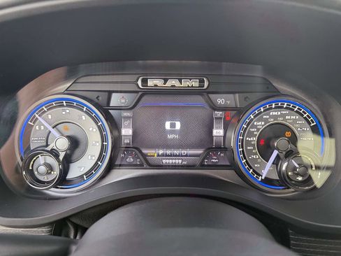 Used 2019 RAM 1500 Limited image 17