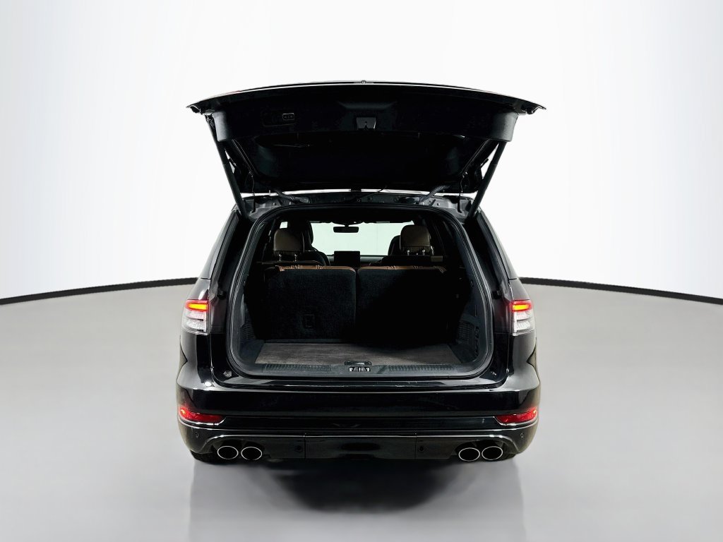 Used 2020 Lincoln Aviator Grand Touring w/ Equipment Group 302A AWD/4WD image 41