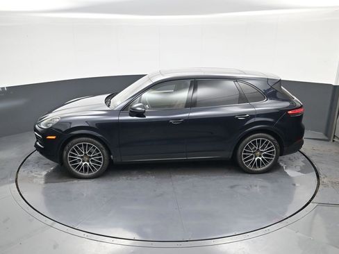 Used 2019 Porsche Cayenne S image 27