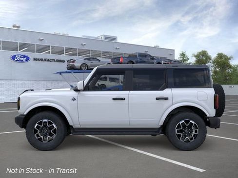 New 2026 Ford Bronco Outer Banks AWD/4WD image 3