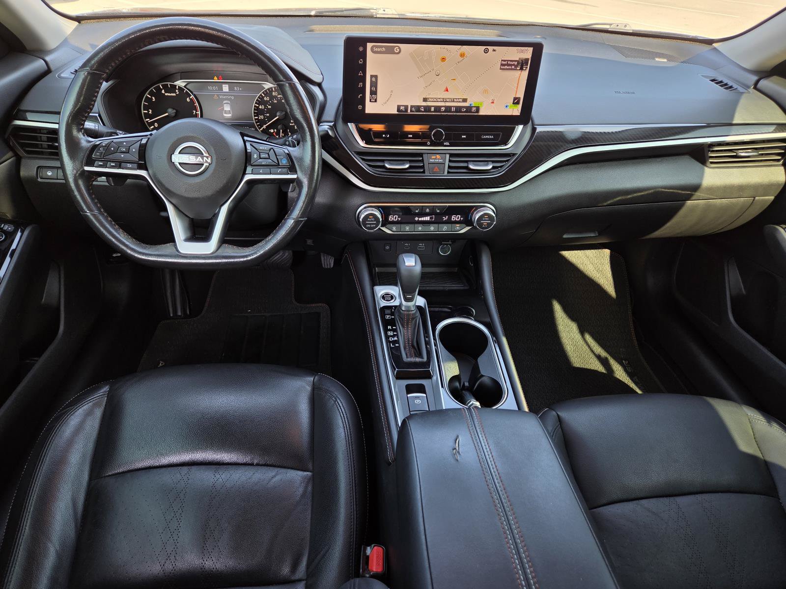 Used 2024 Nissan Altima 2.0 SR FWD image 12