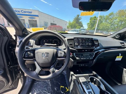 New 2026 Honda Ridgeline Black Edition image 11