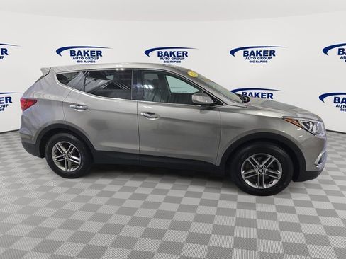 Used 2018 Hyundai Santa Fe Sport image 8