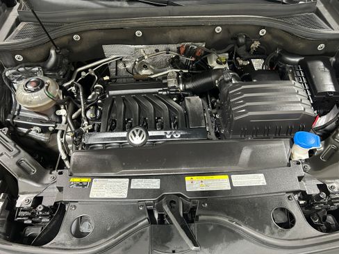 Used 2021 Volkswagen Atlas SEL AWD/4WD image 19