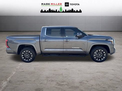 Used 2025 Toyota Tundra Limited AWD/4WD image 6