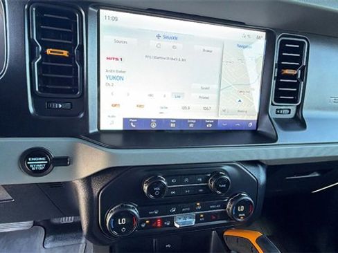 Used 2023 Ford Bronco Badlands image 21