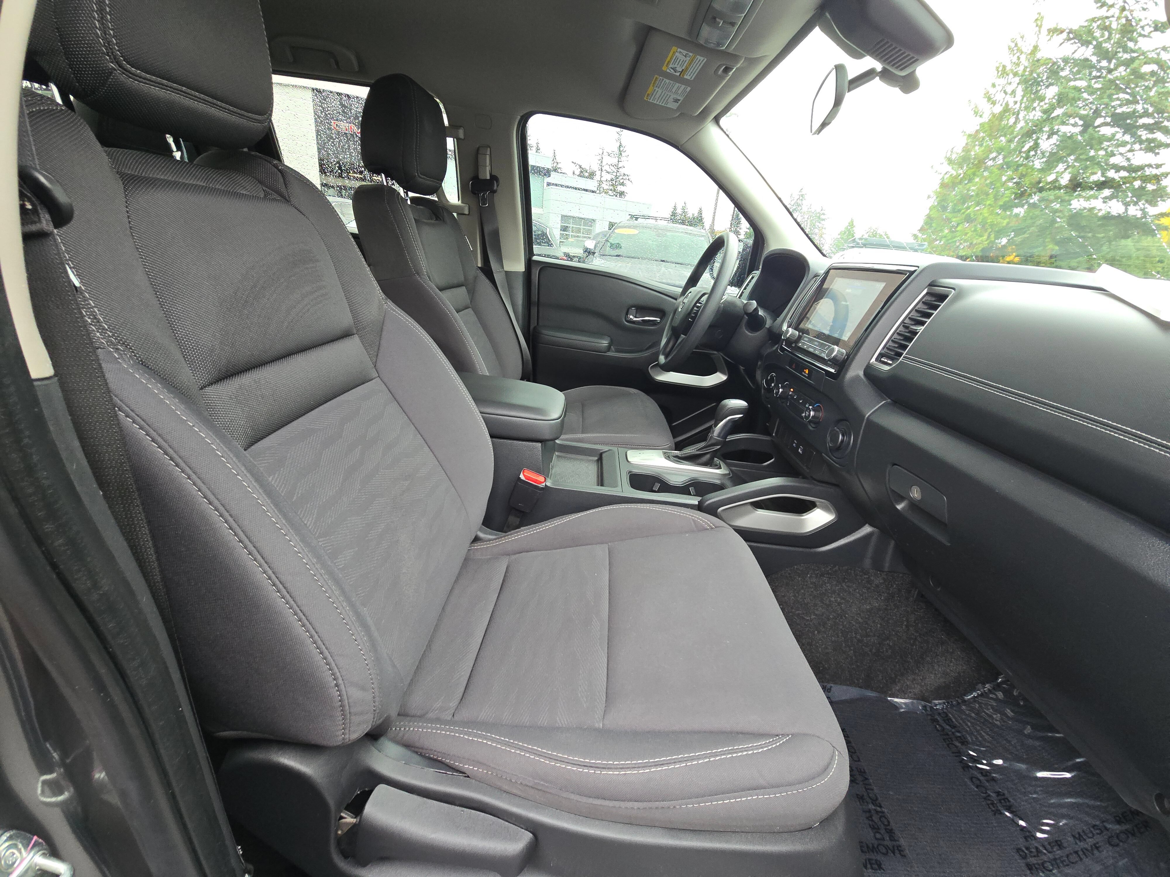 Used 2022 Nissan Frontier SV AWD/4WD image 11