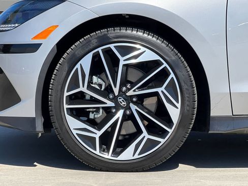 Certified 2025 Hyundai Ioniq 6 SEL RWD image 27