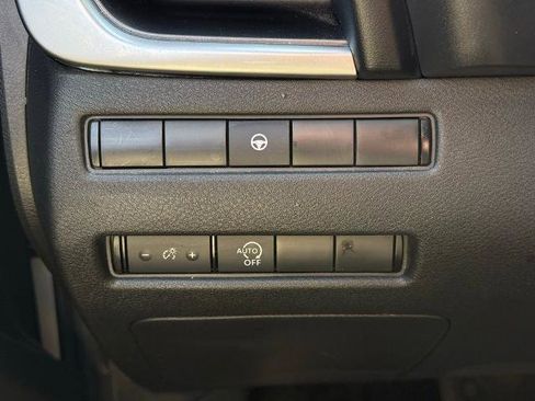 Certified 2023 Nissan Rogue SV image 26