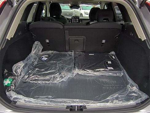 New 2026 Volvo XC60 B5 Plus w/ Protection Package Premier image 22