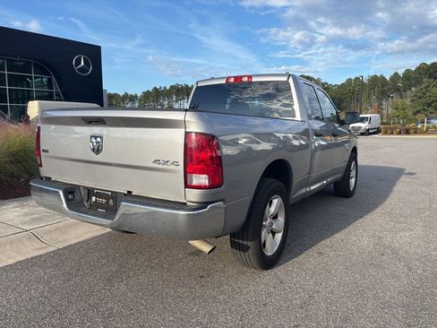 Used 2024 RAM 1500 Classic SLT AWD/4WD image 5