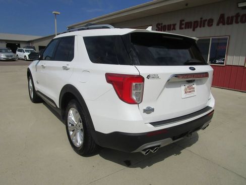 Used 2021 Ford Explorer King Ranch w/ Premium Technology Package AWD/4WD image 5