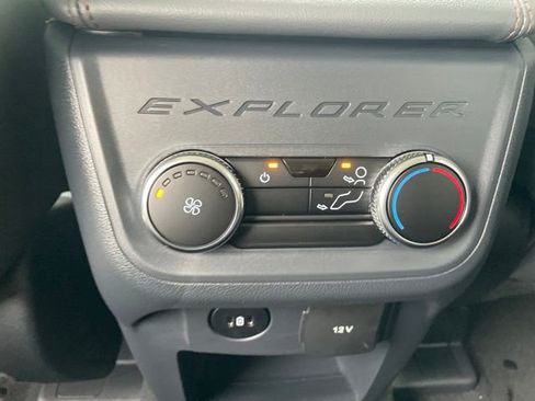 New 2026 Ford Explorer Active w/ Active Comfort Package image 24