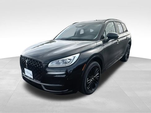 Used 2023 Lincoln Corsair Reserve w/ Equipment Group 201A AWD/4WD image 4