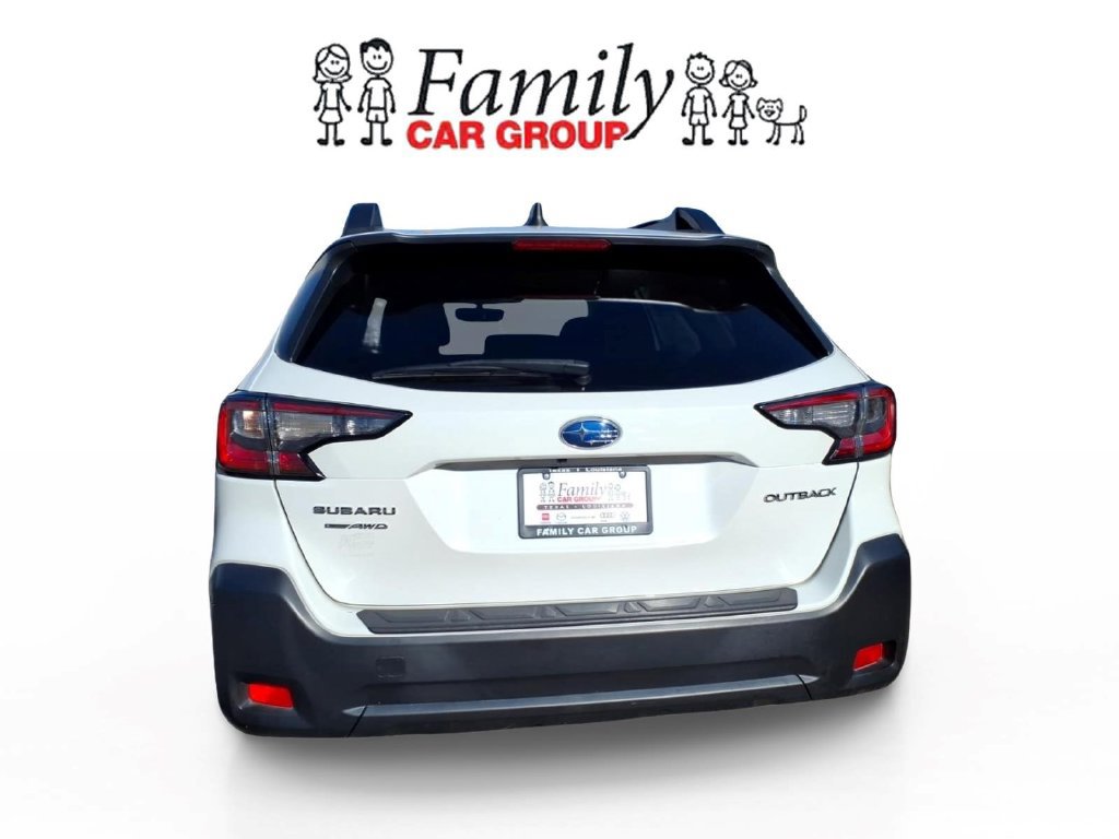 Used 2023 Subaru Outback Premium AWD/4WD image 3