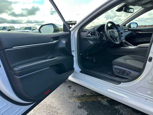 Used 2024 Toyota Camry LE image 19