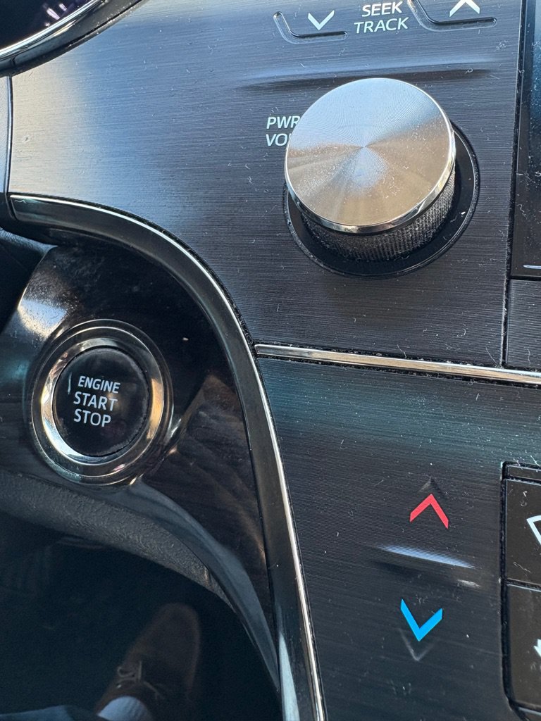 Used 2013 Toyota Avalon XLE Touring FWD image 18