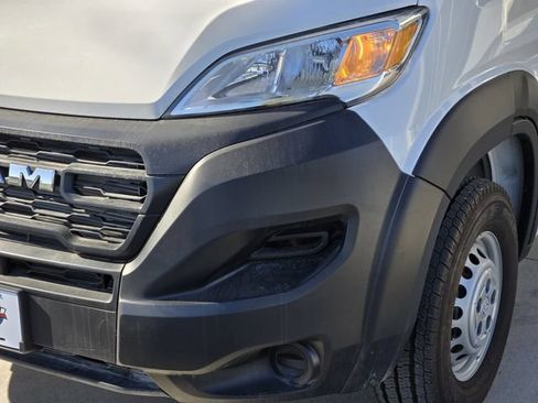Used 2025 RAM ProMaster 2500 FWD image 9