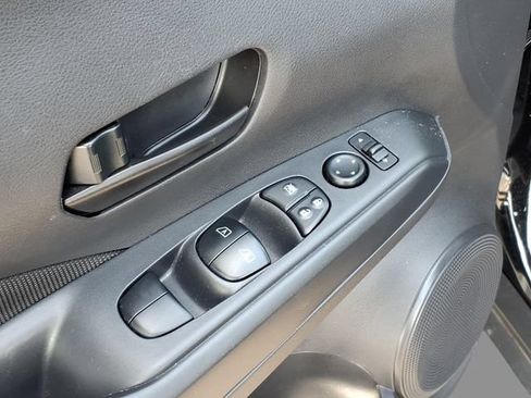 Certified 2025 Nissan Kicks Play S FWD image 18