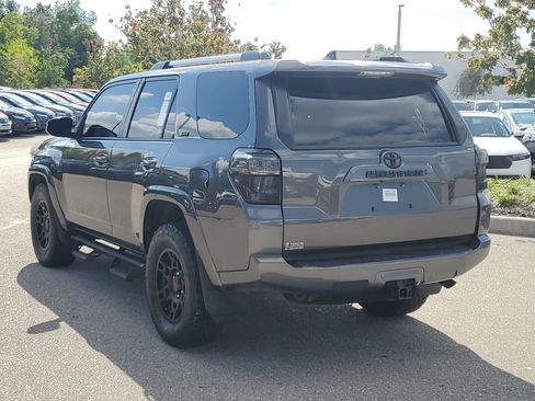 Used 2022 Toyota 4Runner SR5 image 6