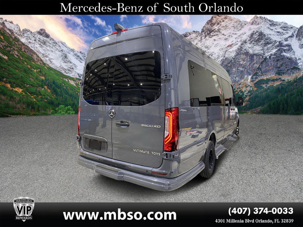 Used 2025 Mercedes-Benz Sprinter 3500 image 27