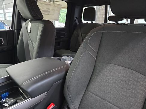 New 2026 RAM 3500 Big Horn AWD/4WD image 15
