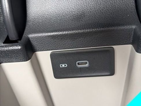 Used 2024 Volkswagen Jetta SE image 29