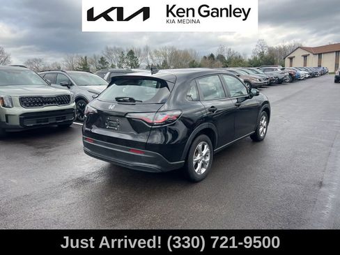 Used 2024 Honda HR-V LX image 5