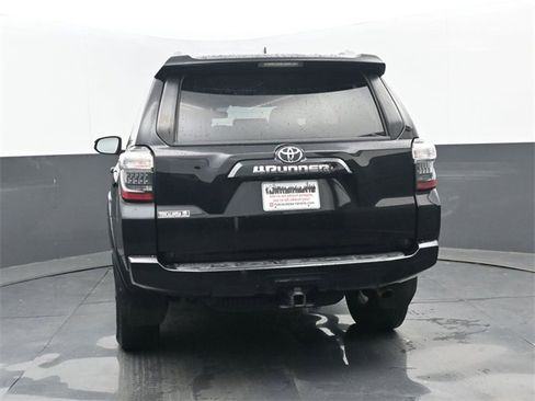 Used 2018 Toyota 4Runner SR5 image 20