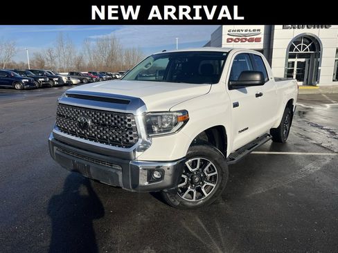 Used 2018 Toyota Tundra SR5 image 1