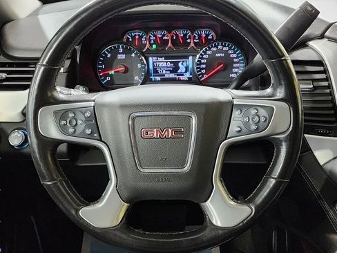 Used 2018 GMC Yukon XL SLT w/ Open Road Package AWD/4WD image 13