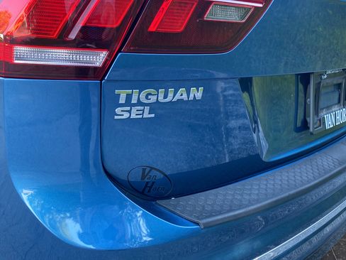 Used 2019 Volkswagen Tiguan SEL Premium R-Line AWD/4WD image 49