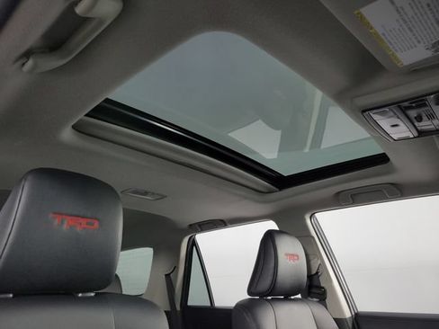 Used 2023 Toyota 4Runner TRD Off-Road Premium w/ Moonroof Package AWD/4WD image 19