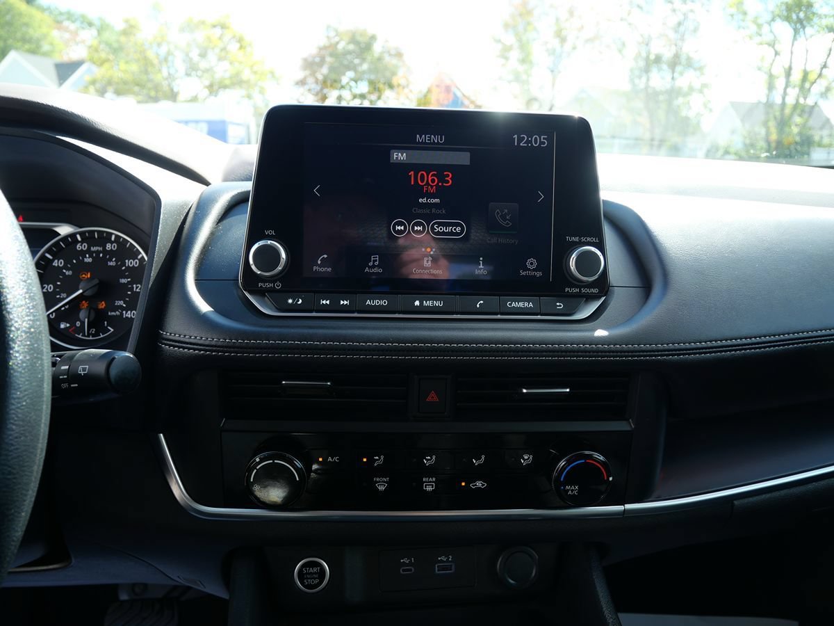 Used 2023 Nissan Rogue S AWD/4WD image 13