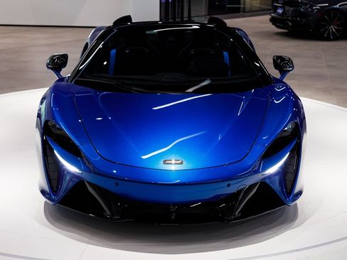 New 2026 McLaren Artura Spider RWD image 8