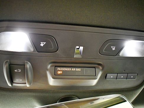 Used 2017 Chevrolet Camaro SS w/ LPO, Ground Effects Package image 34