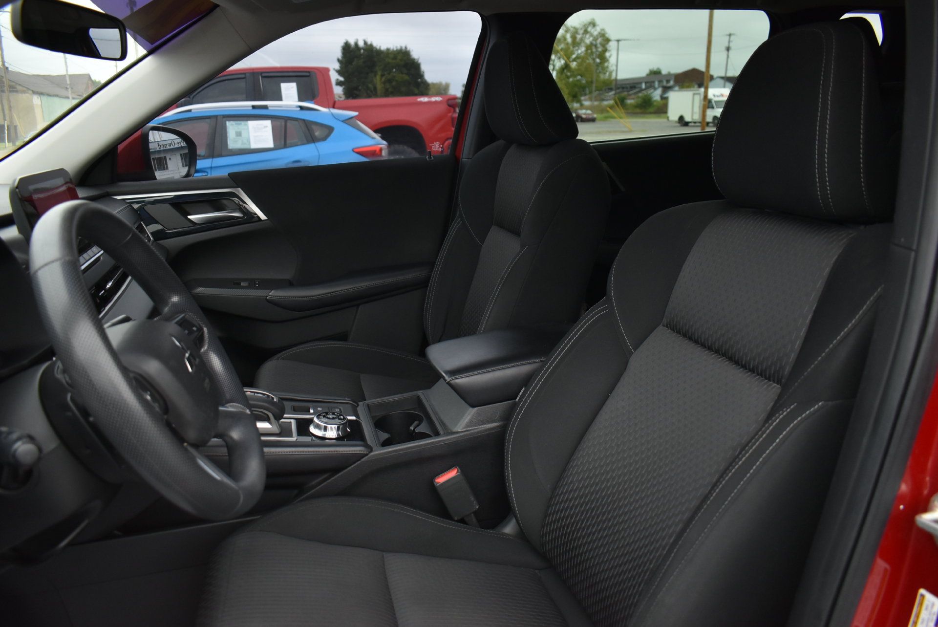 Used 2022 Mitsubishi Outlander ES AWD/4WD image 14