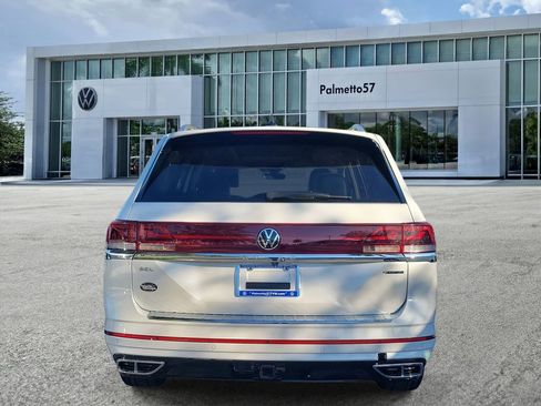 Certified 2024 Volkswagen Atlas SEL Premium R-Line image 5