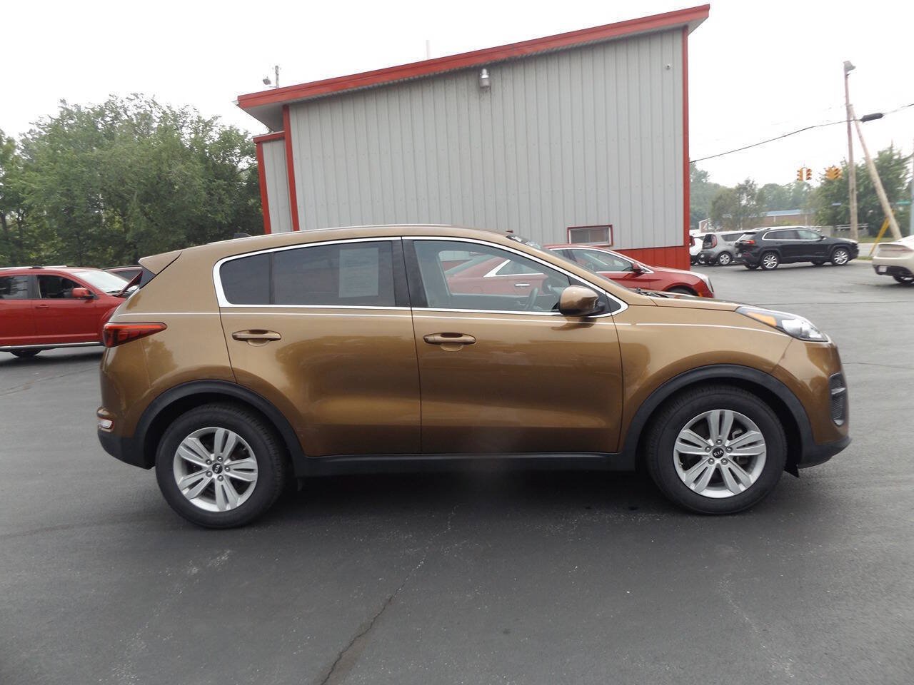 Used 2017 Kia Sportage LX FWD image 6