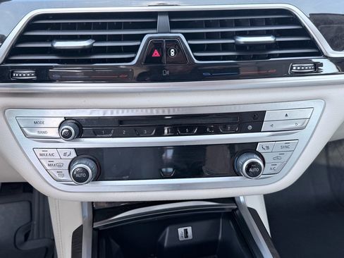 Used 2016 BMW 740i 740i image 19