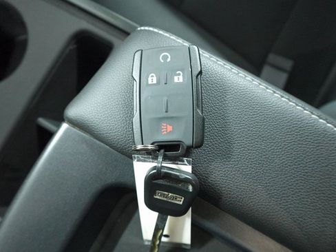 Used 2014 GMC Sierra 1500 SLE w/ SLE Value Package image 28