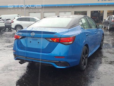 Used 2025 Nissan Sentra SR w/ SR Premium Package FWD image 6