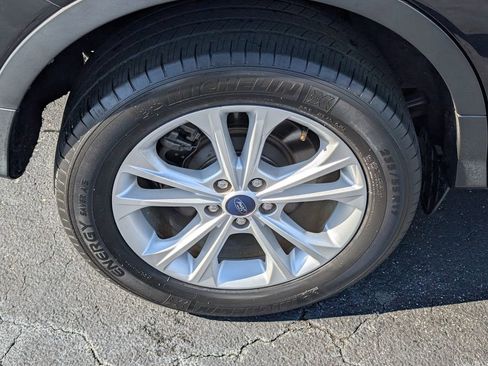 Used 2017 Ford Escape S image 24