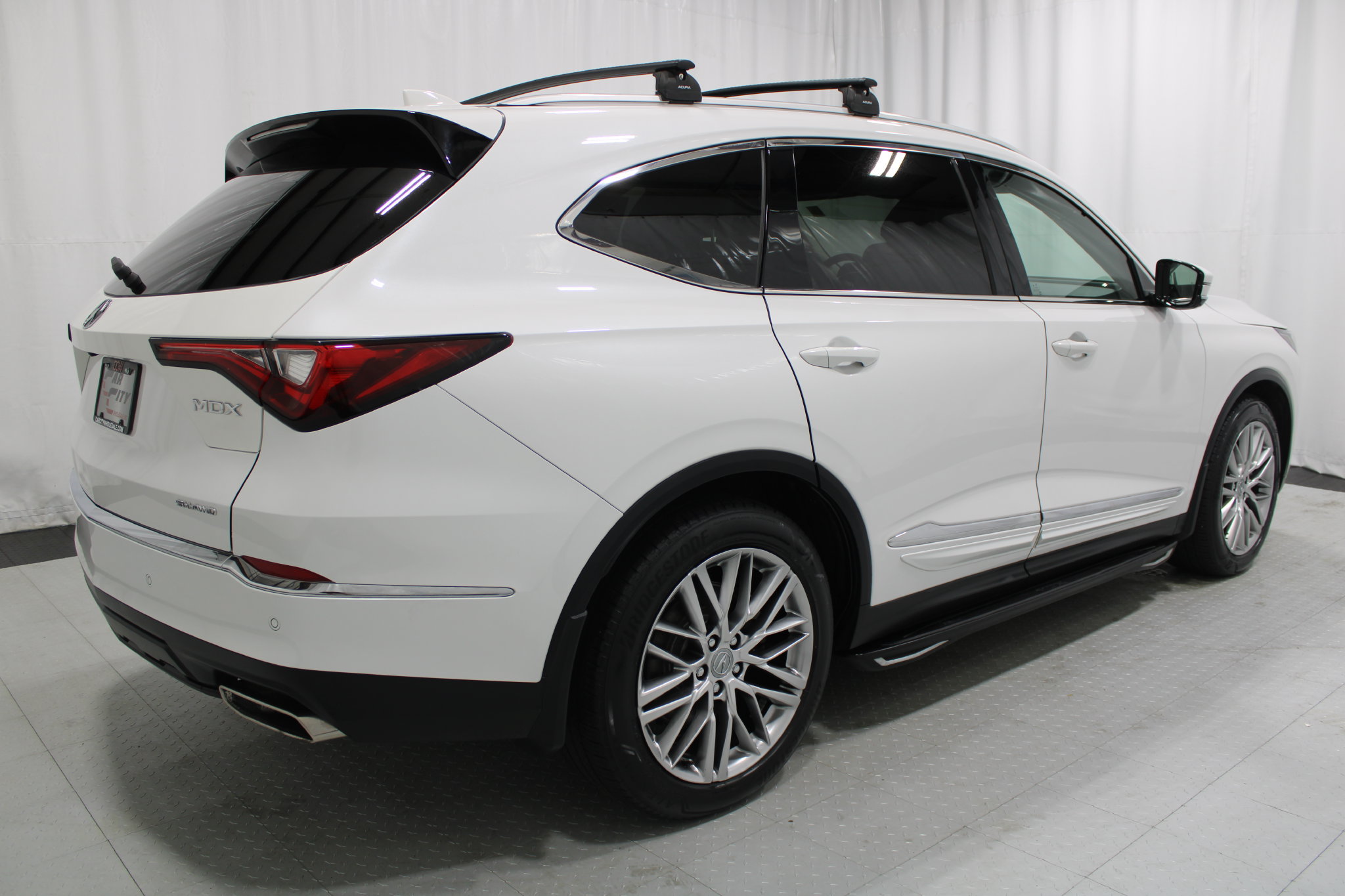 Used 2023 Acura MDX w/ Advance Package AWD/4WD image 6