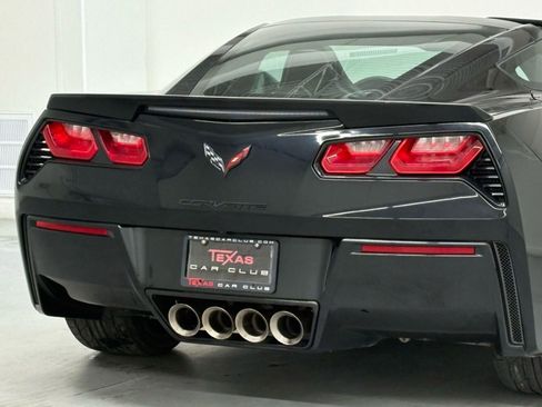 Used 2016 Chevrolet Corvette Stingray Coupe w/ Carbon Flash Badge Package RWD image 28